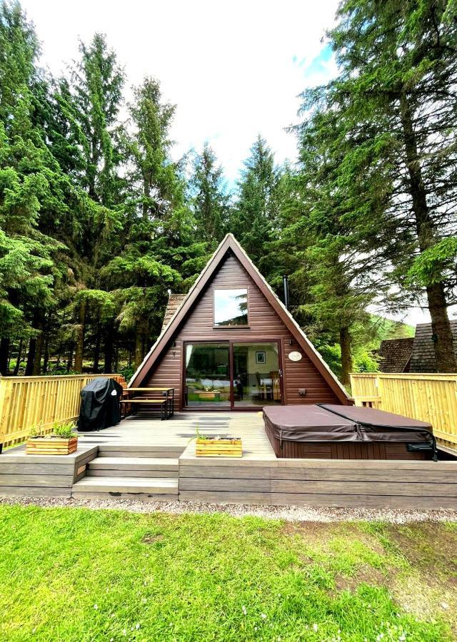 Bonnie Lodge-Lochside Location With Hot Tub Invergarry Exteriér fotografie