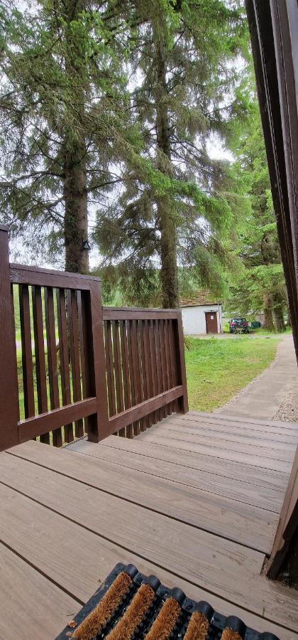 Bonnie Lodge-Lochside Location With Hot Tub Invergarry Exteriér fotografie